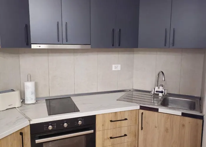 Kamela's Golden Apartament Tirana